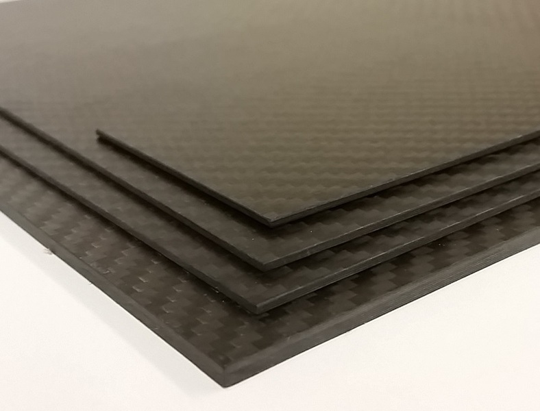 Single-sided carbon fiber plate with epoxy resin - 1200 x 1000 x 1 mm.